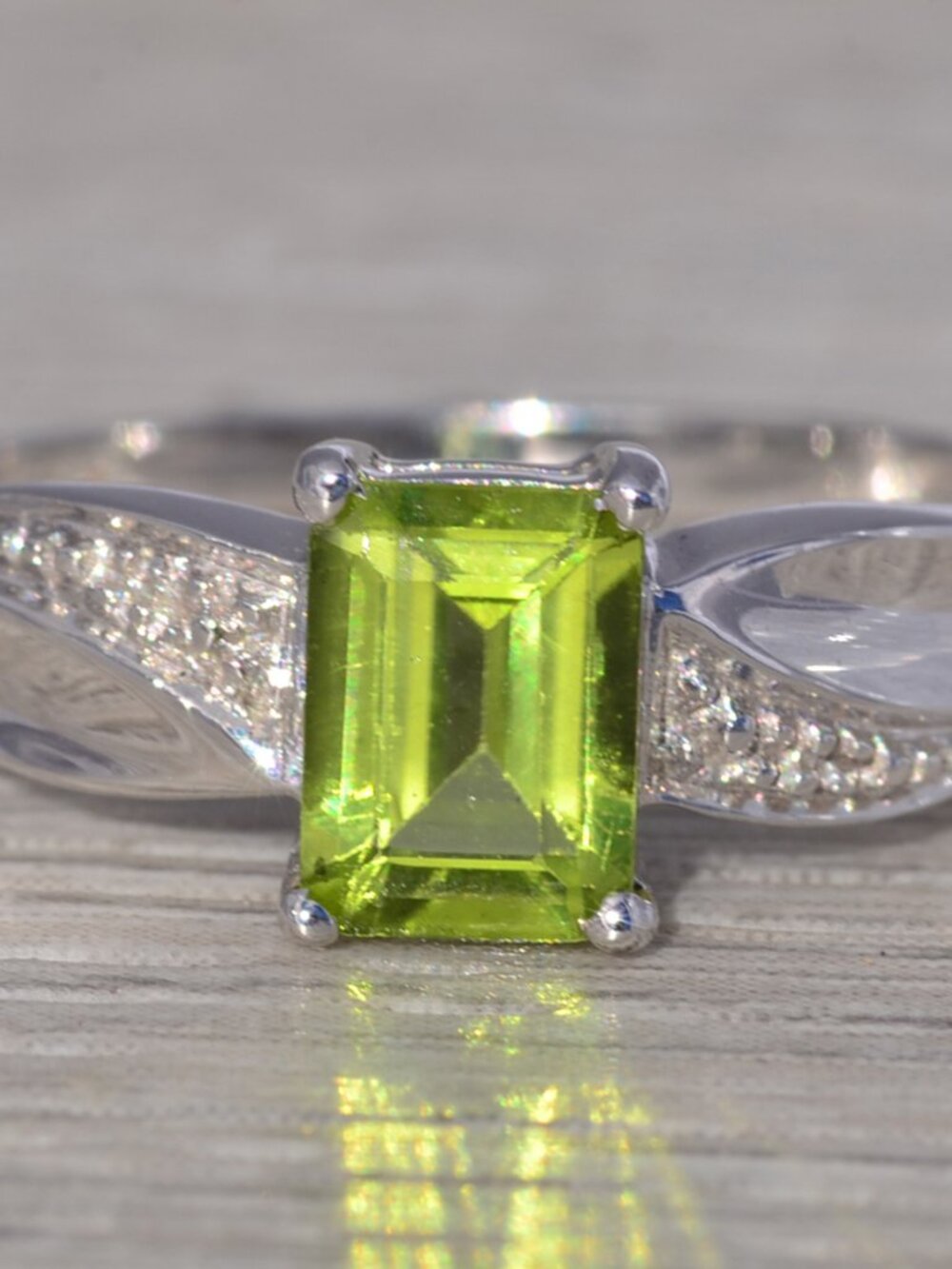 Peridot and Diamond Ring in White Gold